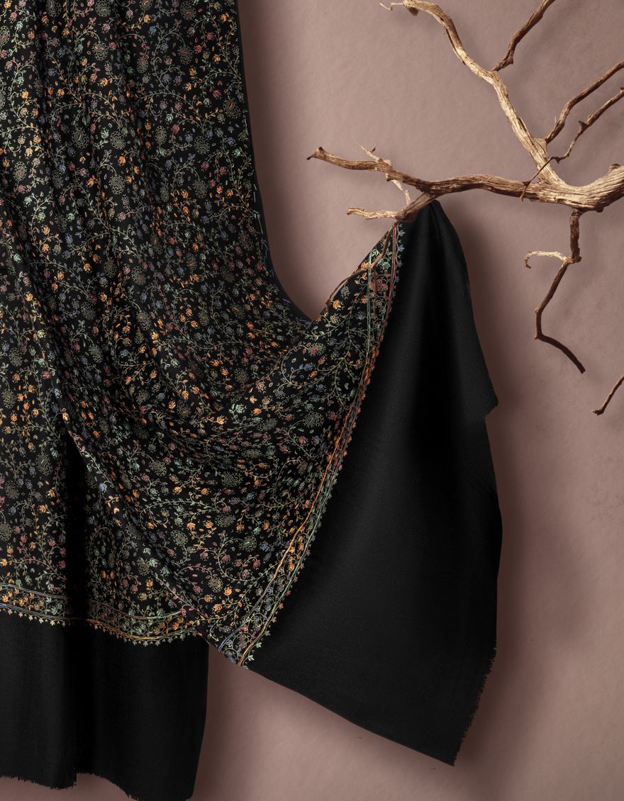 BLACK SHAWL | JSH-SHW-US-21-0022 FB/BLOCK KARI - Image 2