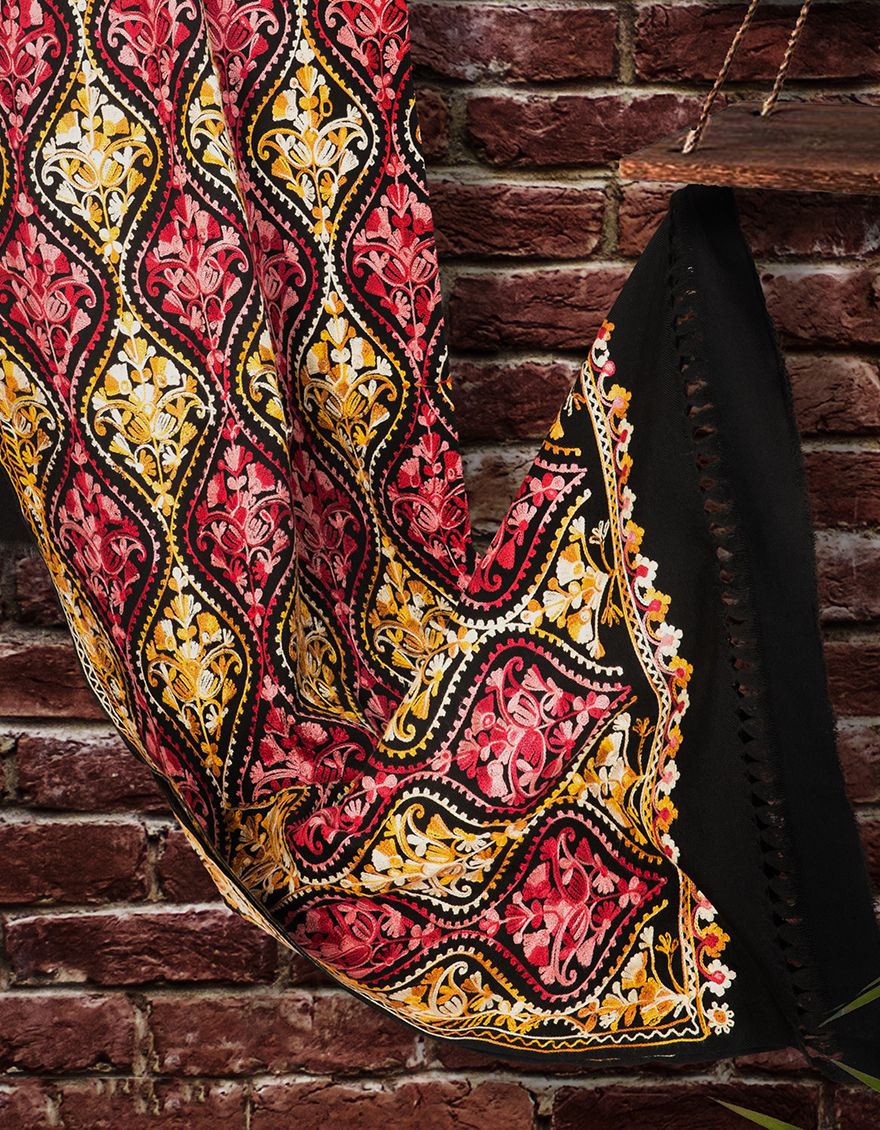 BLACK SHAWL | JSH-SHW-US-21-0028 FB/WOOL THREAD EMB SHAWL - Image 2