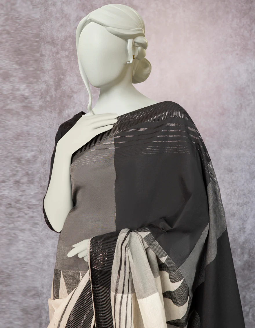 BLACK & WHITE 2PC UNSTITCHED | JSR-S-US-22-509 FB/SARI-001 - Image 4