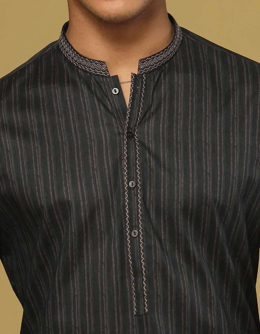 DEEP GREEN COTTON KURTA | JTK-S-US-41155/S22/JJ7546-SF - Image 2