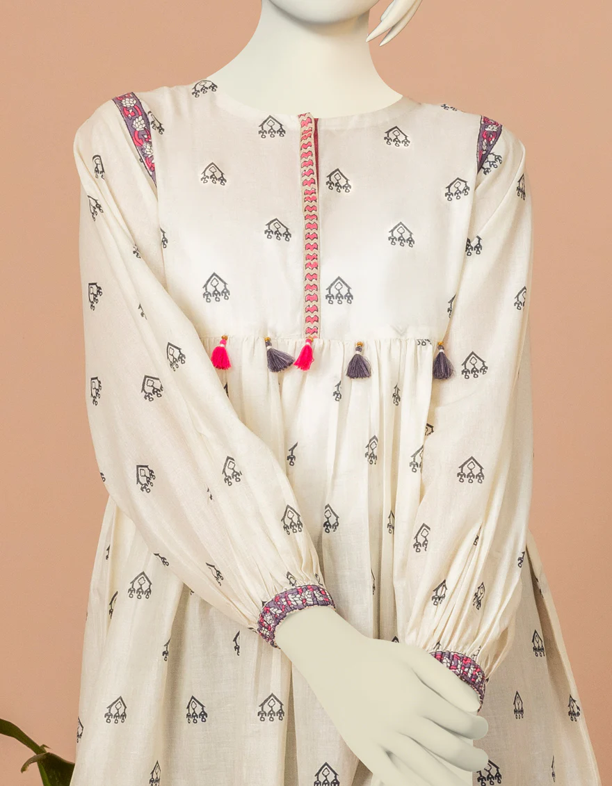 OFF WHITE LAWN KURTI | JYGK-S-JWT-US-22-4005 FB/ZIZI - Image 3