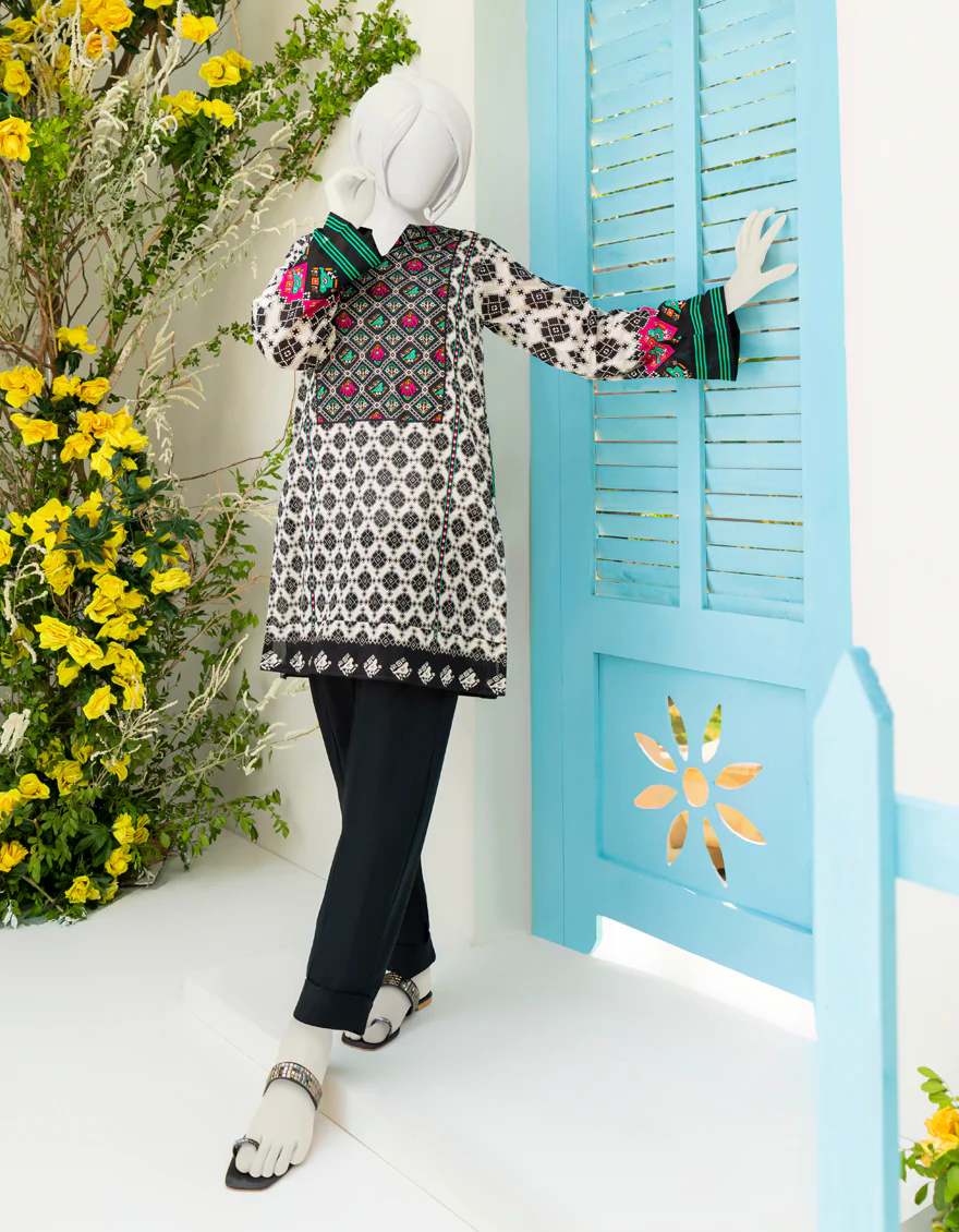 BLACK LAWN KURTI | JYGK-S-JWT-US-23-4002 FB/PATOLA-2