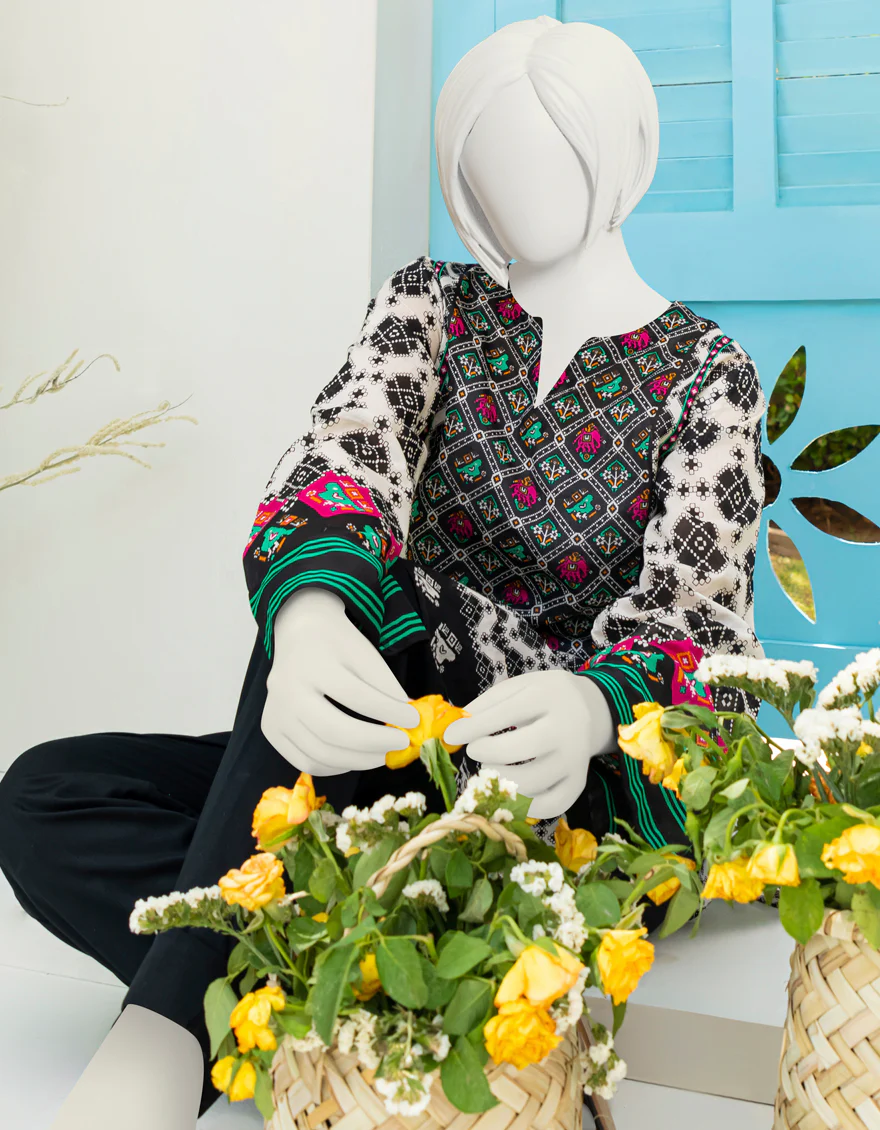 BLACK LAWN KURTI | JYGK-S-JWT-US-23-4002 FB/PATOLA-2 - Image 4