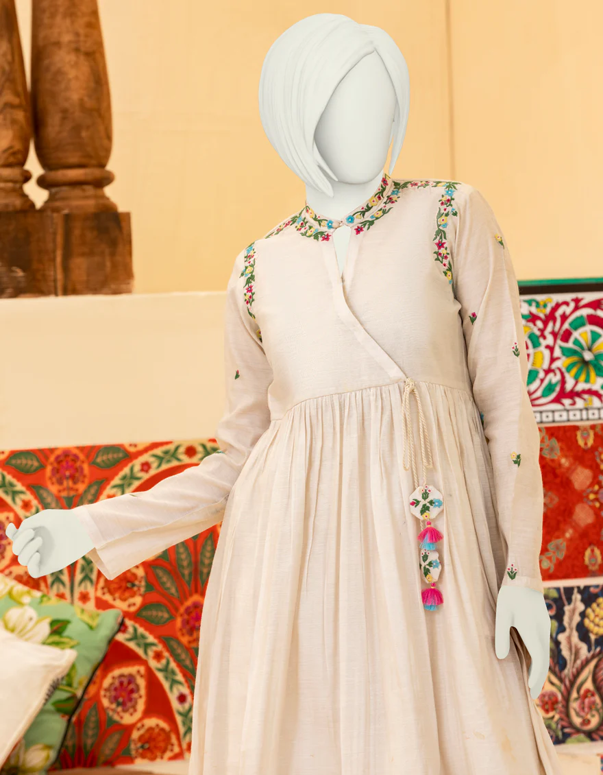 OFF WHITE TEXTURED KURTI | JYGK-YGKL-S-US-132-22 FB/WHITE-1-22-T - Image 3