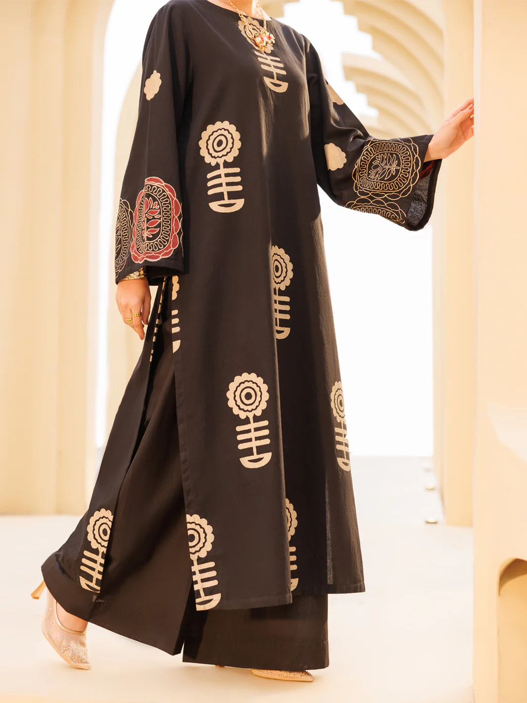 BLACK LAWN 2PC STITCHED | AL-2PS-LKS-1163/FB-1163 - Image 2