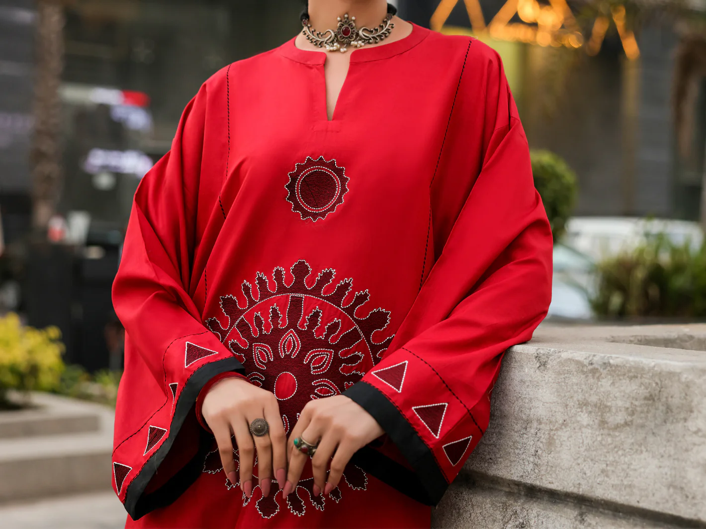 RED CAMBRIC KURTI | AL-LK-1157/FB-1157A - Image 4