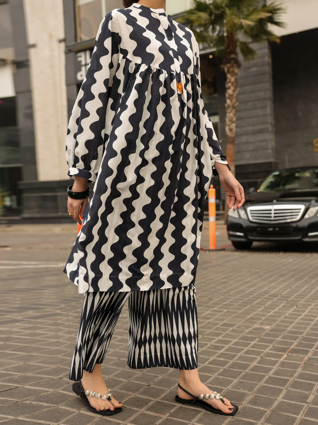 BLACK WHITE LAWN KURTI | ALP-SLK-2543/FB-2543A - Image 5