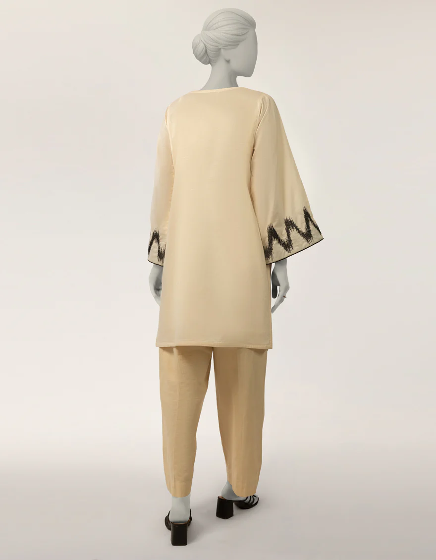 OFF WHITE LAWN KURTI | JJLK-S-JSS-26-636 FB/ASSORTMENT-23 - Image 2